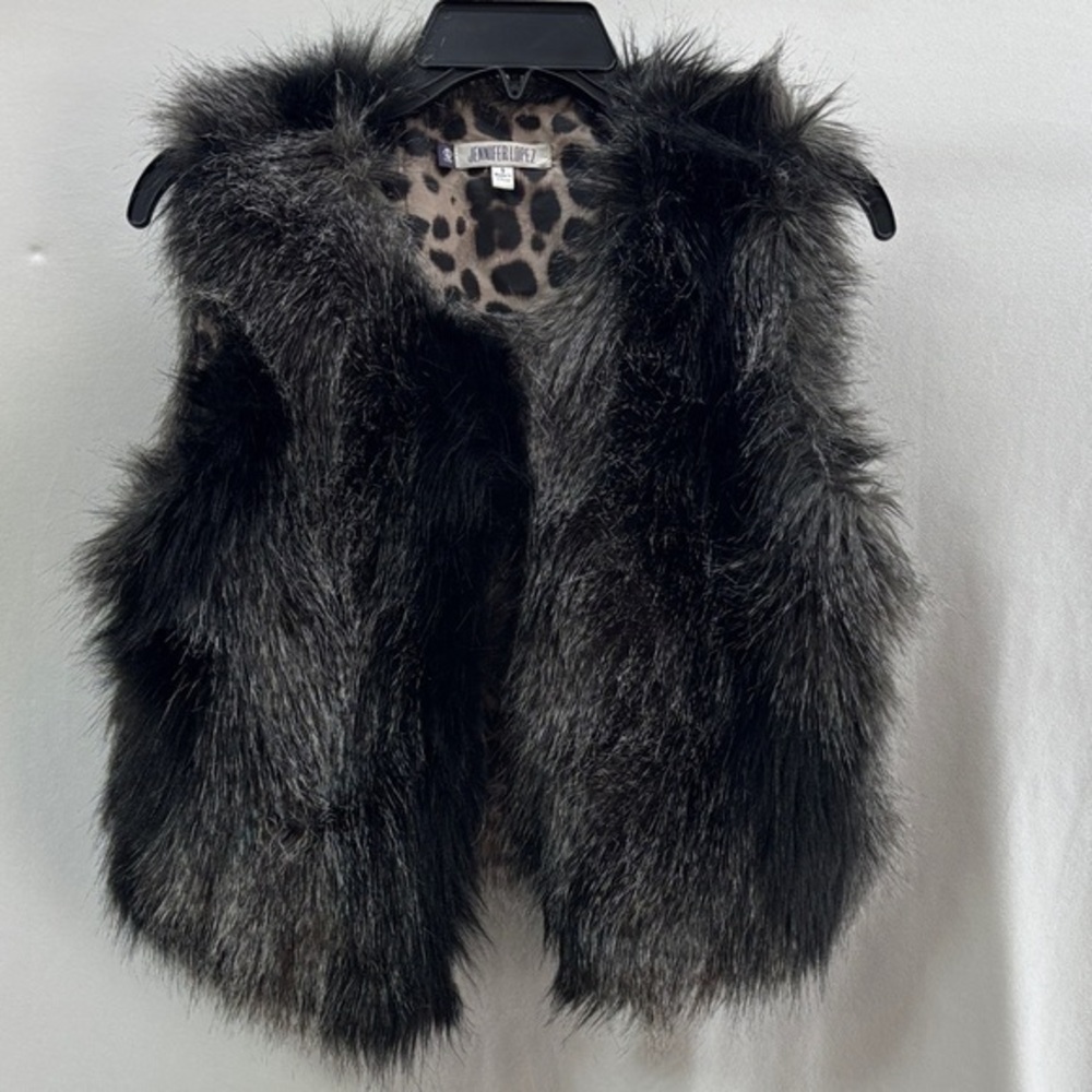 Jennifer Lopez Black and Gray Faux Fur 1 clasp cheetah lined Vest S